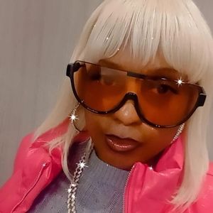 Meet your Posher, Kareama